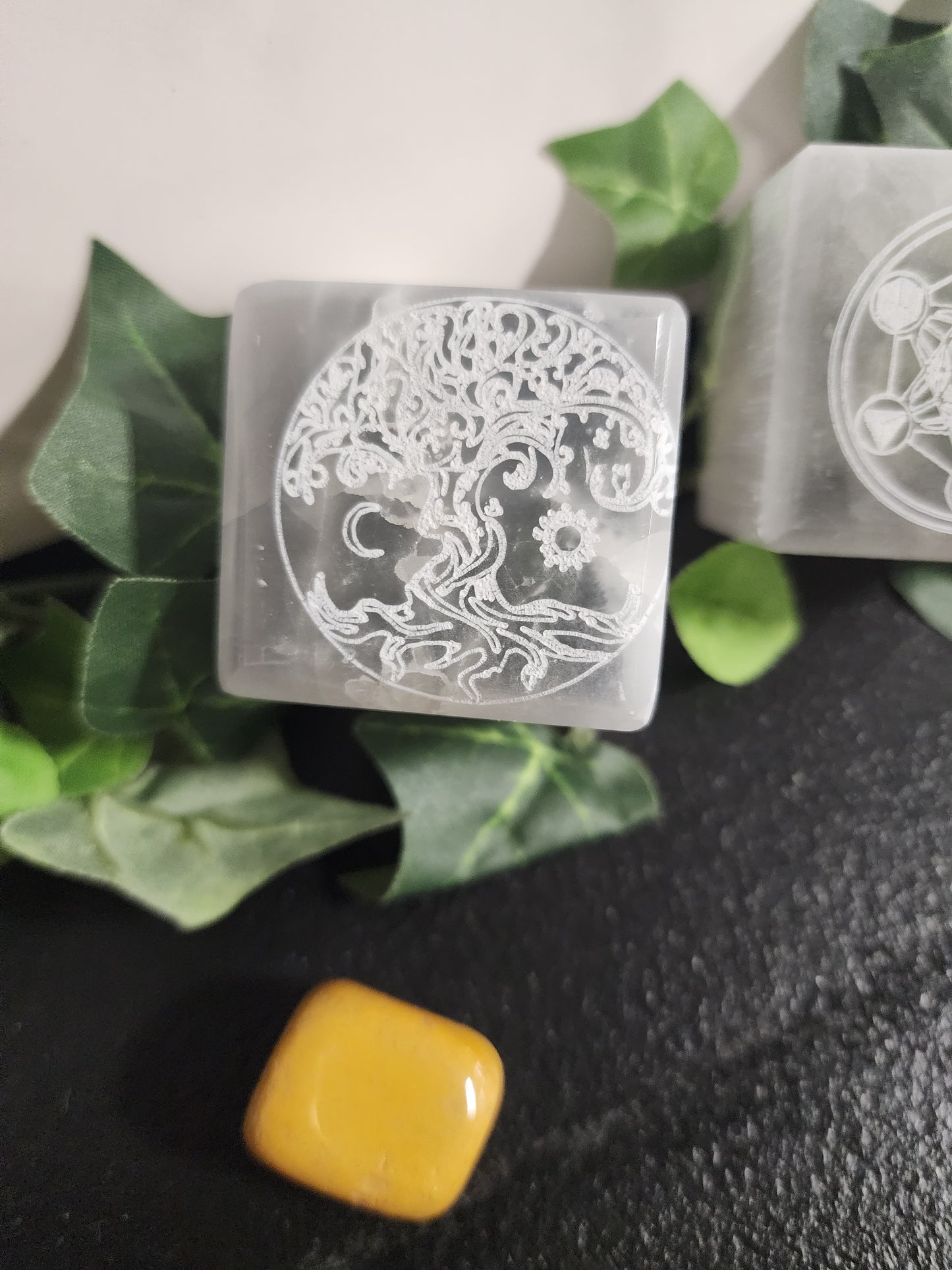 Selenite Design Cube Heavenly Healing