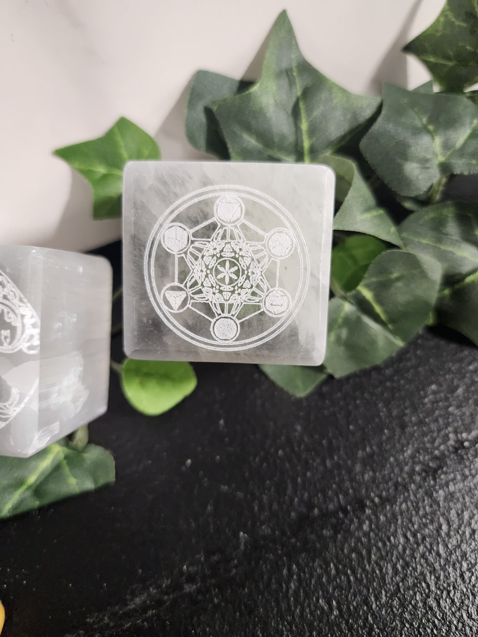 Selenite Design Cube Heavenly Healing